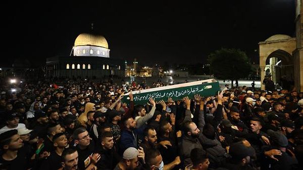 Ribuan Orang Iringi Pemakaman Warga Palestina yang Tewas oleh Israel