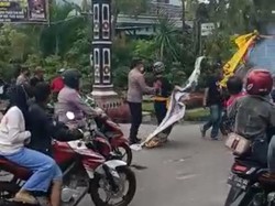 Sebelum Saling Lempar Batu, Massa Pesilat Sempat Berbuat Onar di Caruban