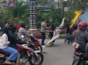 Sebelum Saling Lempar Batu, Massa Pesilat Sempat Berbuat Onar di Caruban Sebelum Saling Lempar Batu, Massa Pesilat Sempat Berbuat Onar di Caruban