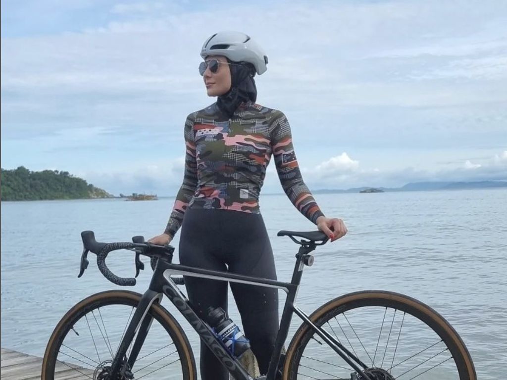Sambil Gowes, Wulan Guritno Terpesona Keindahan Aceh Sambil Gowes, Wulan Guritno Terpesona Keindahan Aceh