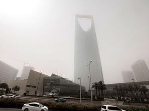 Arab Saudi Dilanda Badai Pasir, Gedung Tinggi Nyaris Tak Terlihat