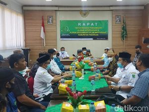 Bakor Pakem Pasuruan Simpulkan Pemikiran Agama Mahfudijanto Sesat Bakor Pakem Pasuruan Simpulkan Pemikiran Agama Mahfudijanto Sesat