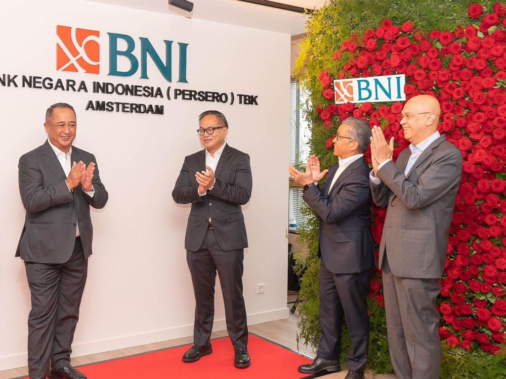 Tangkap Peluang Bisnis Usai Brexit, Bank BUMN Buka Cabang di Amsterdam Tangkap Peluang Bisnis Usai Brexit, Bank BUMN Buka Cabang di Amsterdam