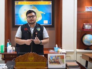 Bupati Kediri Bolehkan Masyarakat Lepas Masker di Luar Ruangan