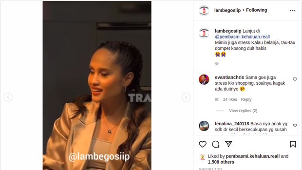 Cinta Laura mengungkapkan capeknya berbelanja