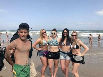 Jangan Lihat Nanti Ngakak! Deretan Foto Traveling yang Gagal