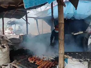 Sensasi Gurih Sedap Cicipi Aneka Ikan Asap Lamongan Sensasi Gurih Sedap Cicipi Aneka Ikan Asap Lamongan