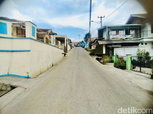 Usai Bangun Jalan di Kampung, Crazy Rich Grobogan Bangun Jalan Cicalengka Usai Bangun Jalan di Kampung, Crazy Rich Grobogan Bangun Jalan Cicalengka