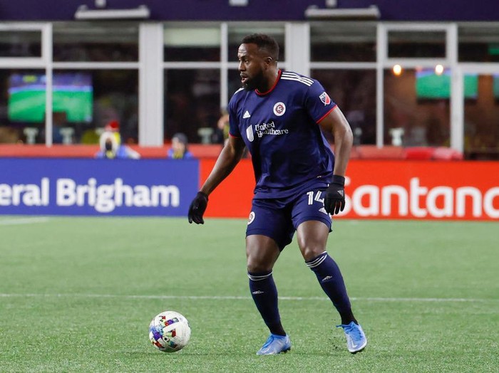 FOXBOROUGH, MA - MAY 07: New England Revolution forward Jozy Altidore (14) looks inside during a match between the New England Revolution and the Columbus Crew on May 7, 2022, at Gillette Stadium in Foxborough, Massachusetts. (Photo by Fred Kfoury III/Icon Sportswire via Getty Images)