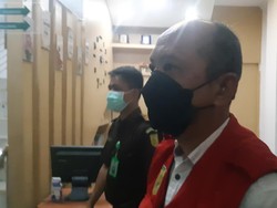 Terdakwa Korupsi Revitalisasi Sentra IKM Serang Minta Dibebaskan dari Tuntutan