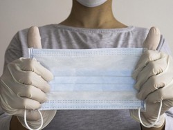 Lepas Masker di Ruang Terbuka Kini Diizinkan, di Indoor Bagaimana?