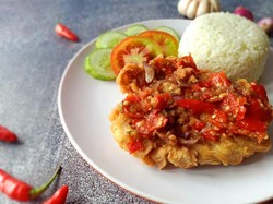 Makan Ayam Geprek dan Minum Es Teh Manis Ternyata Kurang Baik Bagi Kesehatan
