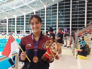 Potret Masniari Wolf, Perenang RI Blasteran Jerman yang Raih Emas SEA Games Potret Masniari Wolf, Perenang RI Blasteran Jerman yang Raih Emas SEA Games