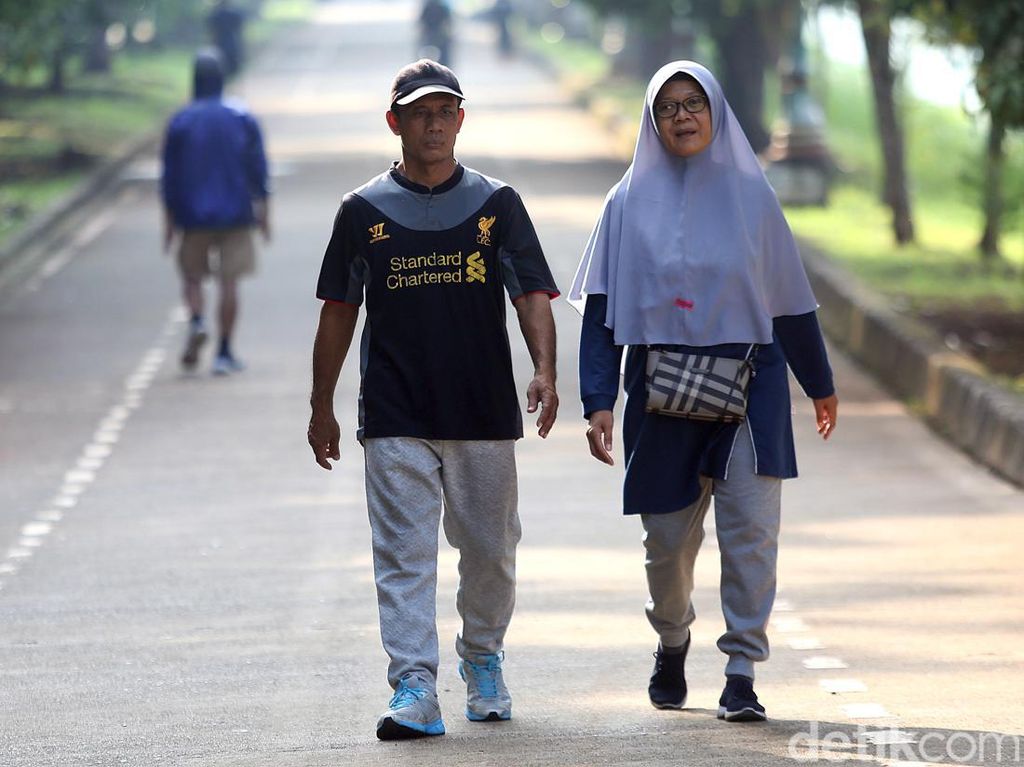 Potret Warga Jakarta Wara-wiri Tak Pakai Masker di Ruang Terbuka