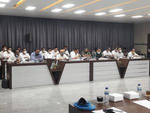 Ingat! Polisi Akan Tangkap Pengirim Getah Pinus ke Luar Aceh