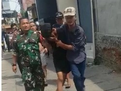 Aksi Heroik Babinsa TNI Gagalkan Jambret HP yang Sasar Emak-emak di Jakut