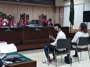 Adam Deni Ngaku Lupa Blur Nama Ahmad Sahroni saat Posting Bukti Dugaan Korupsi Adam Deni Ngaku Lupa Blur Nama Ahmad Sahroni saat Posting Bukti Dugaan Korupsi