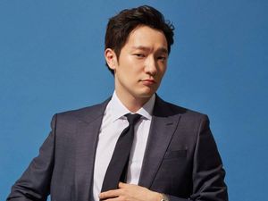 Populer dan Pernah Jadi CEO, Son Suk Ku Tak Punya Mobil, Suka Jalan Kaki Populer dan Pernah Jadi CEO, Son Suk Ku Tak Punya Mobil, Suka Jalan Kaki
