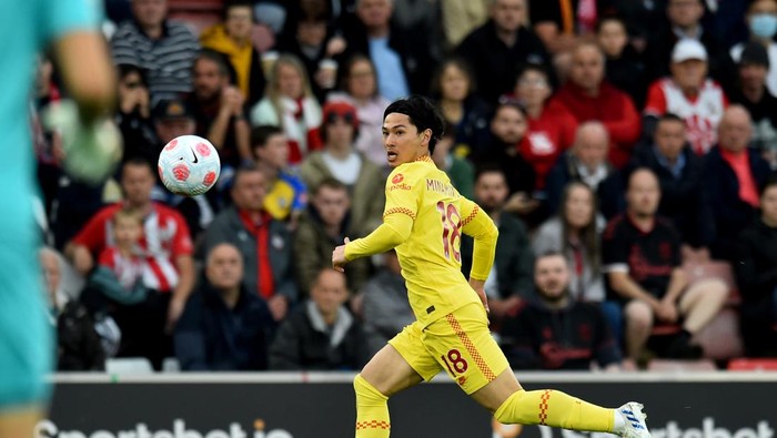 SOUTHAMPTON, ENGLAND - MAY 17: (THE SUN OUT, THE SUN ON SUNDAY OUT) Takumi Minamino of Liverpool during the Premier League match between Southampton and Liverpool at St Marys Stadium on May 17, 2022 in Southampton, England. (Photo by Andrew Powell/Liverpool FC via Getty Images)