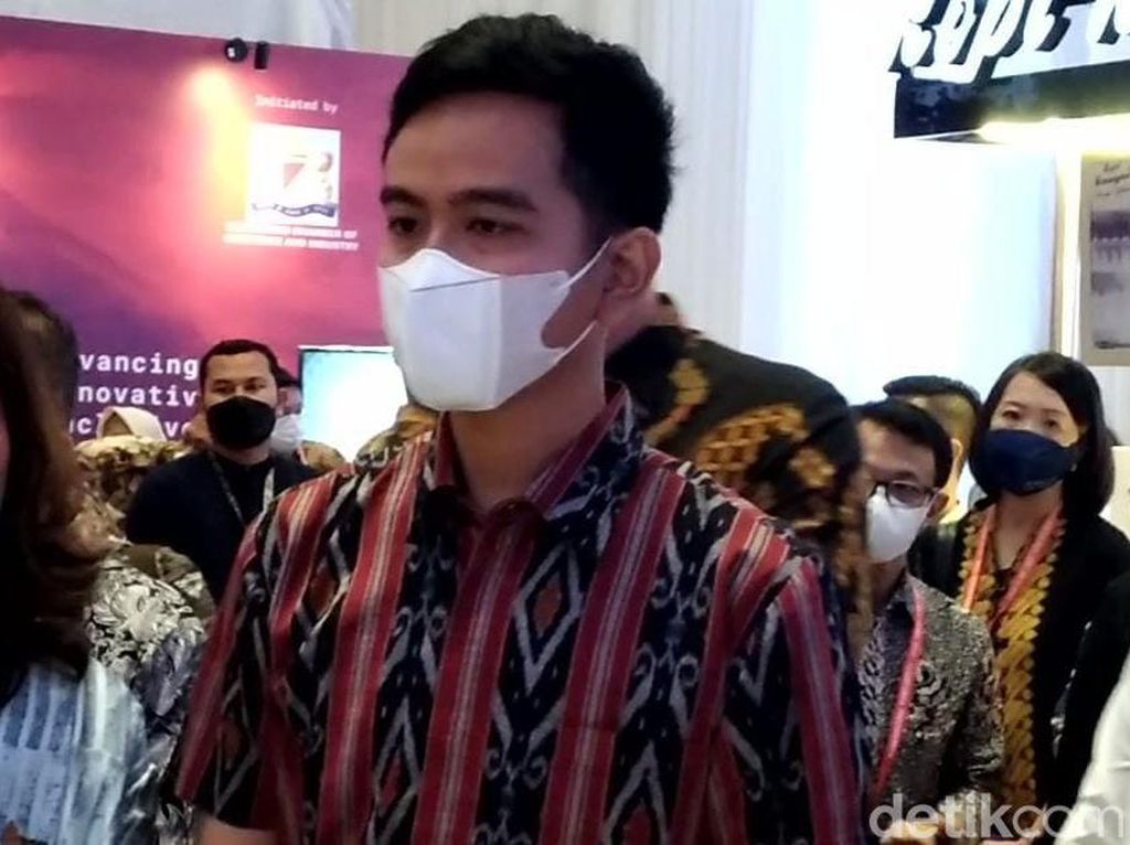 Beda dengan Jokowi, Gibran Tak Mau Buru-buru Longgarkan Masker