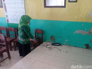 Kisah Pilu Ibu Temukan Putranya Tewas Pegang Mic karena Tersengat Listrik Kisah Pilu Ibu Temukan Putranya Tewas Pegang Mic karena Tersengat Listrik