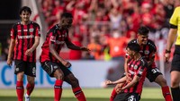Selanjutnya ada Bayer Leverkusen yang menempati posisi ketiga klasemen akhir Bundesliga dengan 64 poin. Foto: dpa/picture alliance via Getty I/picture alliance