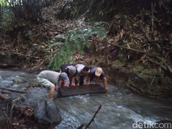 5 Benda Diduga Cagar Budaya Dievakuasi ke Museum Penataran Blitar