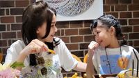 Intip Keseruan Ayu Ting Ting Saat Hangout hingga Makan Bareng Anak
