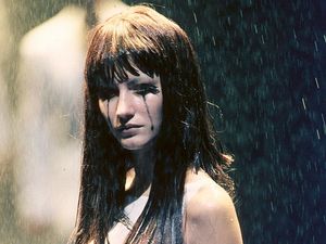 Trauma Gisele Bundchen, Payudara Terekspos di Catwalk saat Usia 18