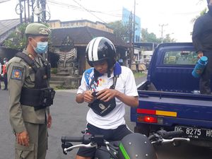 Warga Denpasar, Habis Sidak Masker Terbitlah Sidak Vaksin Warga Denpasar, Habis Sidak Masker Terbitlah Sidak Vaksin