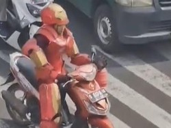 Bikin Ngakak, Iron Man Kena Tegur di Lampu Merah