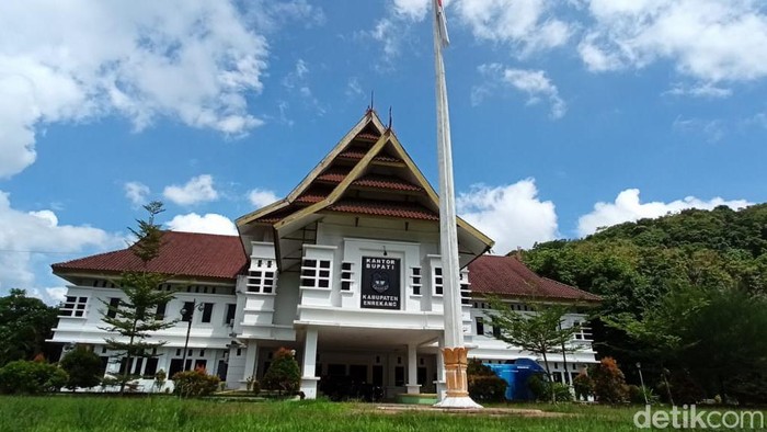 Kantor Bupati Enrekang Kantor Bupati Enrekang