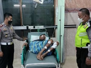 Truk Tabrak 9 Rumah-3 Mobil di Pasuruan, Sopirnya Luka Berat Dirawat di RS Truk Tabrak 9 Rumah-3 Mobil di Pasuruan, Sopirnya Luka Berat Dirawat di RS