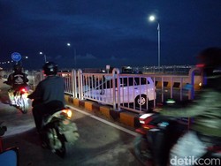 Kronologi Kecelakaan 2 Mobil di Suramadu yang Bikin Macet Hingga 500 Meter