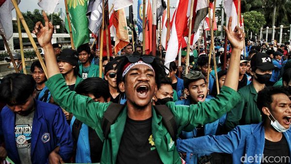 Lagi, Mahasiswa Demo di DPR
