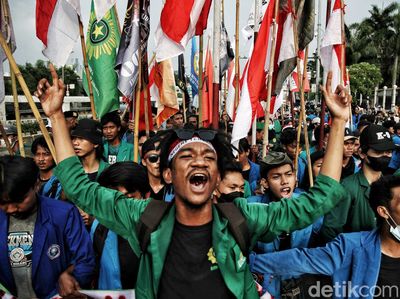 Lagi, Mahasiswa Demo di DPR