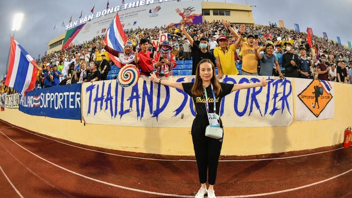 NAM DINH, VIETNAM - 2022/05/09: General manager Nualphan Lamsam of Thailand seen during the Sea Games 2022 Group B match between Thailand and Singapore at the Thien Truong Stadium.
(Final score; Thailand 5:0 Singapore). (Photo by Amphol Thongmueangluang/SOPA Images/LightRocket via Getty Images)