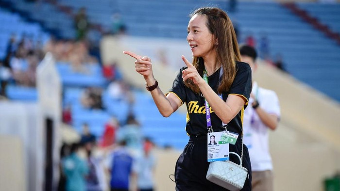 NAM DINH, VIETNAM - 2022/05/09: General manager Nualphan Lamsam of Thailand seen during the Sea Games 2022 Group B match between Thailand and Singapore at the Thien Truong Stadium.
(Final score; Thailand 5:0 Singapore). (Photo by Amphol Thongmueangluang/SOPA Images/LightRocket via Getty Images)