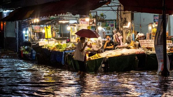 Potret Banjir di Bangkok Usai 10 Jam Diguyur Hujan Deras