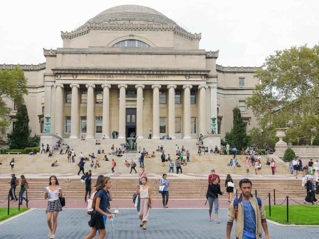 Melihat Proses Wisuda di Columbia University yang Unik di New York