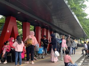 Cerita Warga Bandung Terlanjur Nyaman Pakai Masker Cerita Warga Bandung Terlanjur Nyaman Pakai Masker