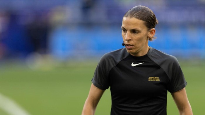 PARIS, FRANCE - MAY 07: Referee Stephanie Frappart prior to the French Cup Final match between OGC Nice and FC Nantes at Stade de France on May 7, 2022 in Paris, France. (Photo by Tnani Badreddine/vi/DeFodi Images via Getty Images)