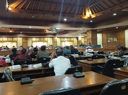 Ketua DPRD Badung Absen Rapat, Kolega di PDIP: Kemana Bapak Ketua?
