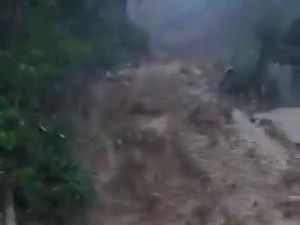 Dari Banjir Bandang di Kulon Progo Sampai Vonis Terdakwa Korupsi Hibah Masjid Dari Banjir Bandang di Kulon Progo Sampai Vonis Terdakwa Korupsi Hibah Masjid