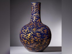 Edan! Vas Ini Mangkrak di Dapur, Saat Dilelang Laku Rp 26,4 M