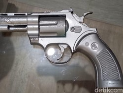 Terungkap! Ini Motif Sekelompok Orang Tenteng Celurit dan Senpi di Sampang