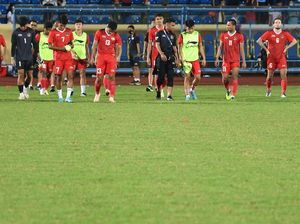 Wajah-wajah Lesu Pemain Timnas Usai Dikalahkan Thailand