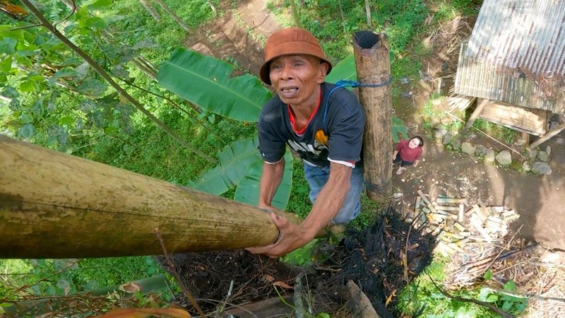 Perjuangan Abah Kunu Buat Gula Aren Sambil Tahan Sakit, Mari Ulurkan Tangan