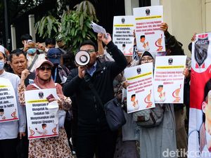 Kala Penolakan Singapura Bikin Pendukung UAS Demo Kedubes Kala Penolakan Singapura Bikin Pendukung UAS Demo Kedubes