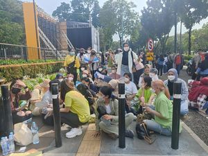 Antusiasnya Penonton Allo Bank Festival Antre Sejak Pagi Meski Gate Buka Siang